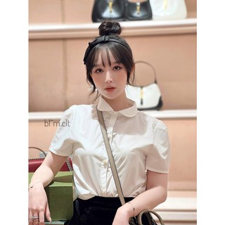 (blum.clt) - Áo sơ mi trắng cổ sen nút ngọc