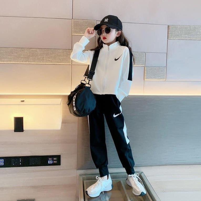 bộ thể thao kéo khoá size nhỡ cho bé - màu đen và trắng