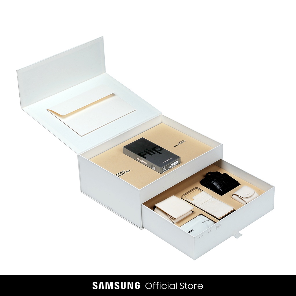 Combo: Điện Thoại Samsung Galaxy Z Flip4 5G 256GB Vàng + Hộp quà bộ phụ kiện GIA STUDIOS