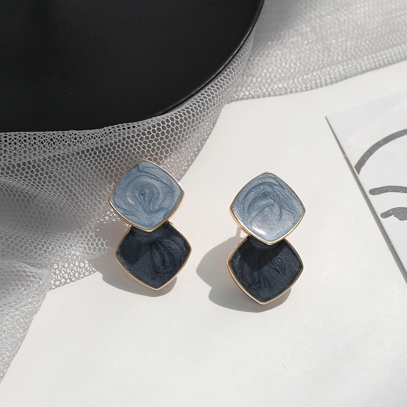 Khuyên tai kẹp không bấm lỗ chốt cố định K142 bằng hợp kim vàng hình khối dáng midi Leous Accessories