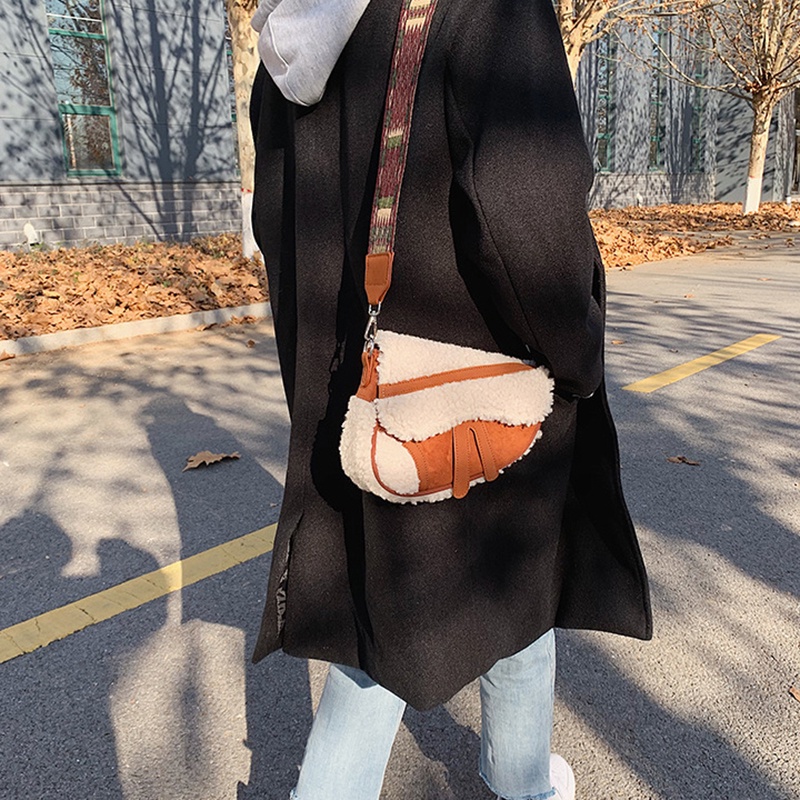 Túi Đeo Chéo Bằng Lông Cừu Phong Cách Hàn Quốc Cho Nữ