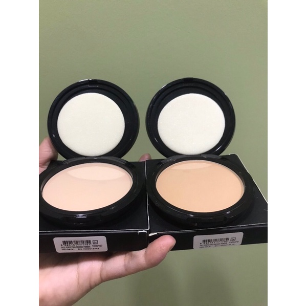 Phấn phủ mịn da kiềm dầu Farmasi Make Up Face Perfecting Pressed Powde