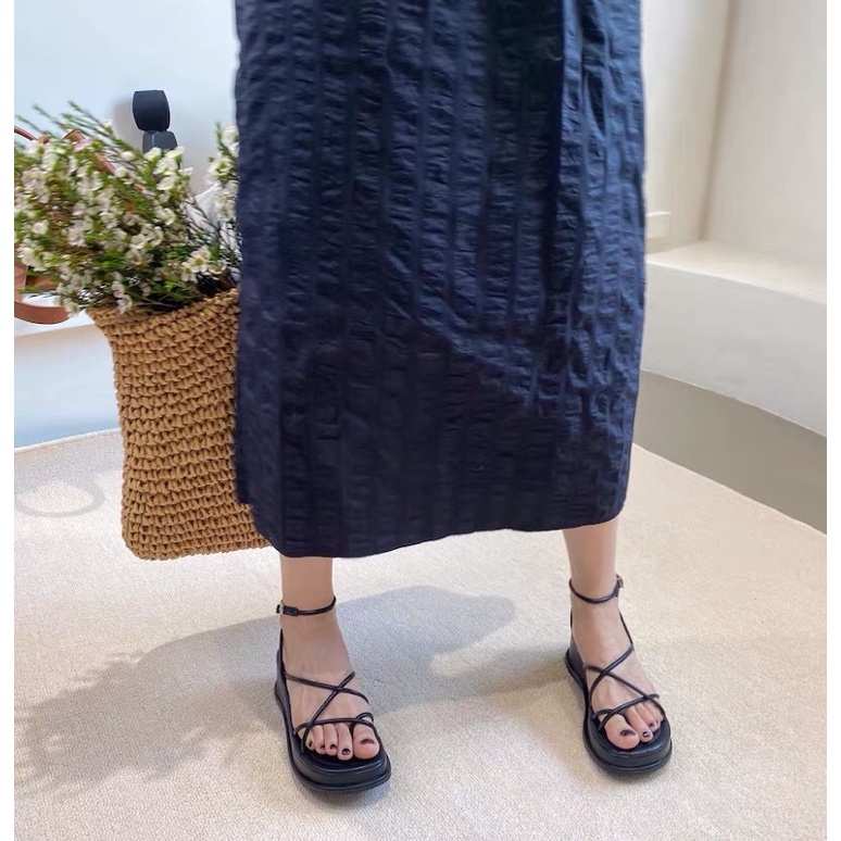 Sandal đế bánh mì đan dây xỏ ngón