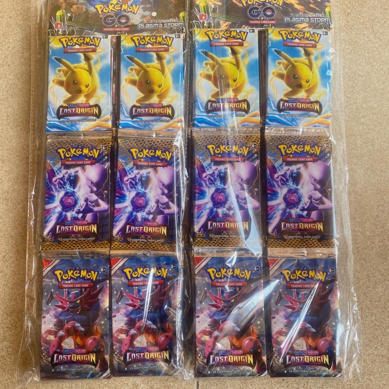Hộp 32 túi thẻ bài Pokemon VIP túi 5 thẻ