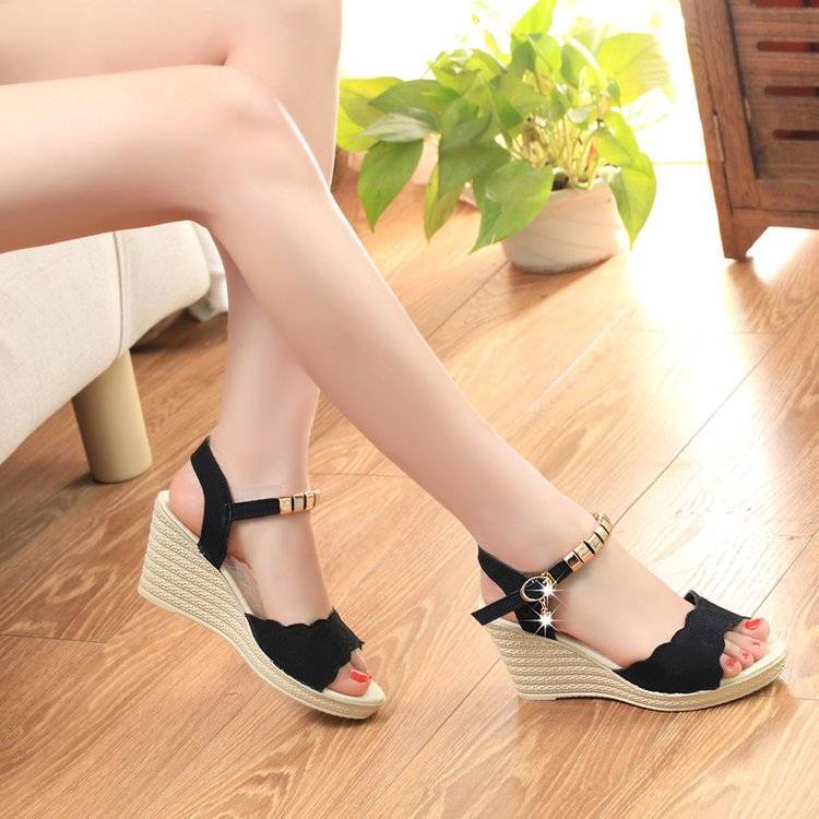 2022 giày cao gót mũi nhọn giày cao gót 5 phân giày cao gót trắng viền đen sandal quai mảnh đế bệt Giày Cao Gót Nữ Có Khóa Gài Đa Năng Mùa Hè Mới