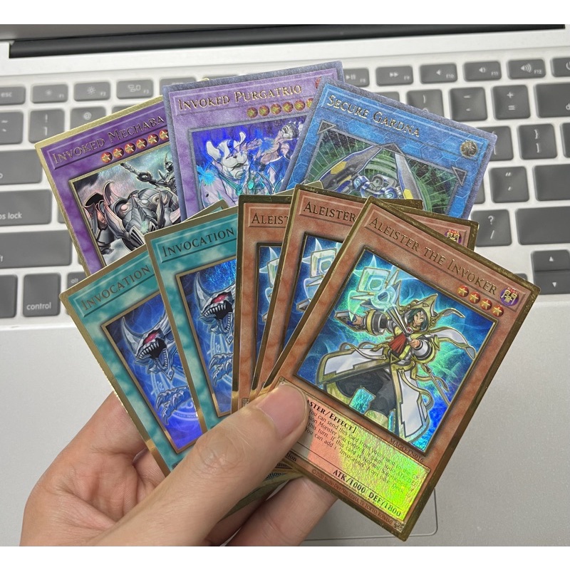 8 Lá bài yugioh: Ba lá Aleister, Hai invocation, Một mechaba, Một Purgatrio, Một Secure Gardna