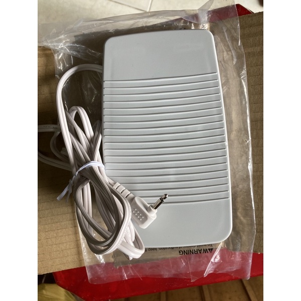 Bàn đạp, chân ga, pedal máy may Nhật Bản