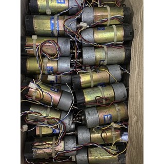 Động cơ giảm tốc 12V-24V siêu khỏe.