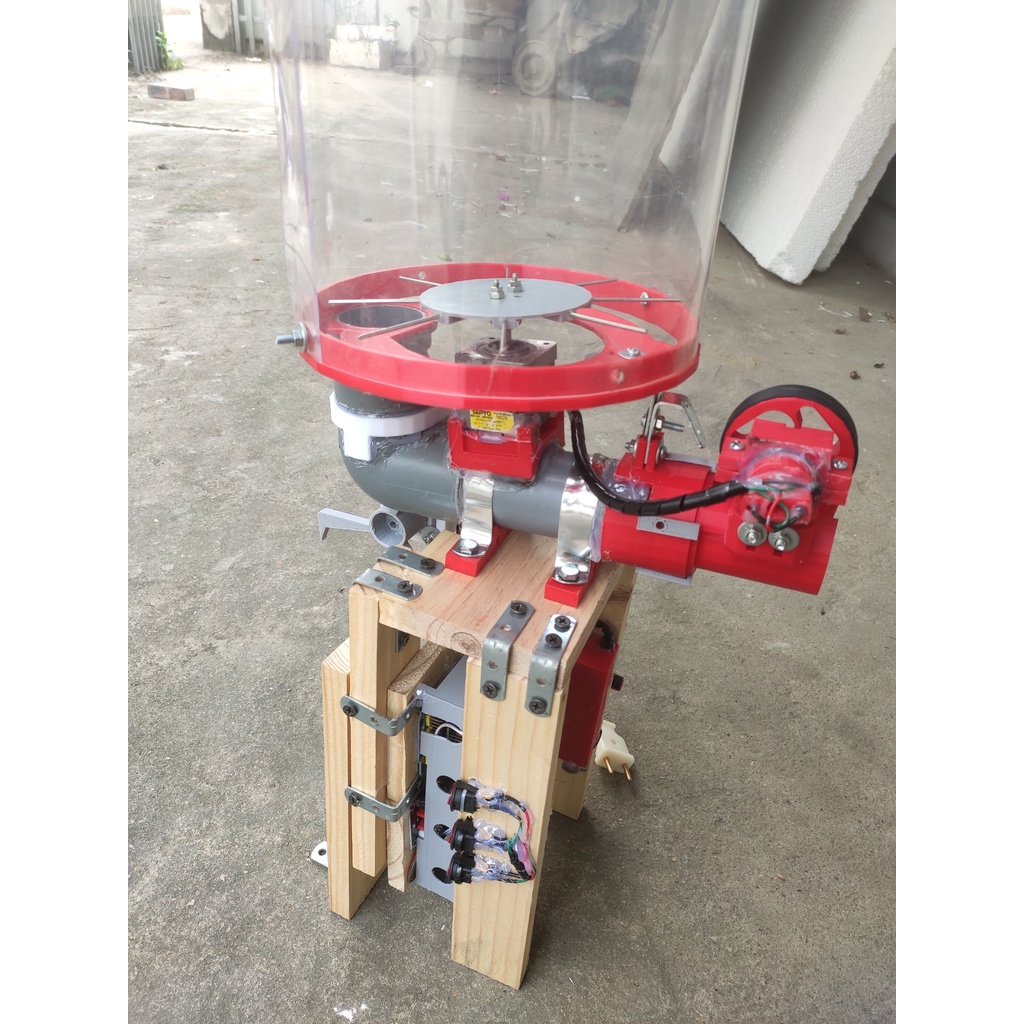 Máy bắn bóng bàn một nòng