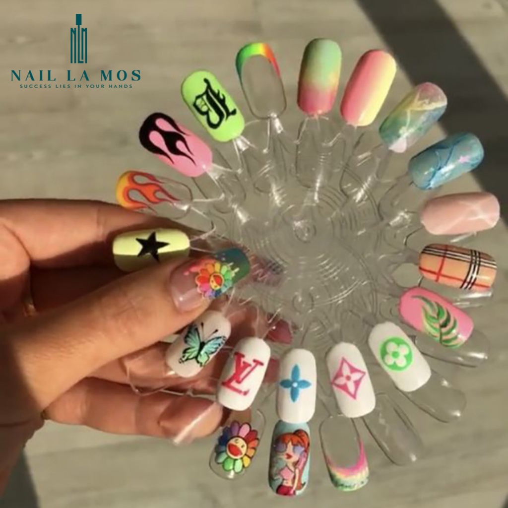 Móng mẫu tập vẽ vỉ tròn răng cưa (1 bịch 10 vỉ 180 móng)