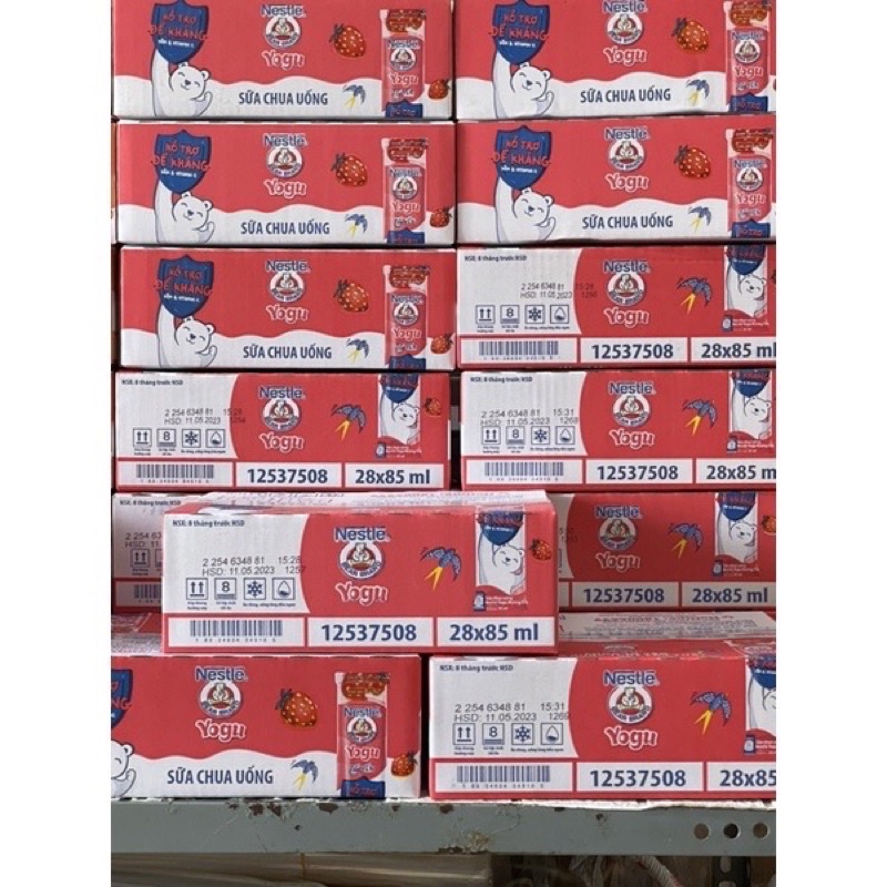 Thùng  sữa chua tổ Yến mới Cam/ Dâu