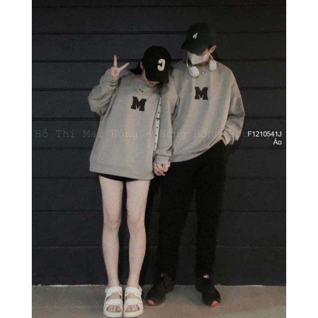 Áo nỉ tay dài phối jean cổ tròn hình hoạt hình hiện đại 0109