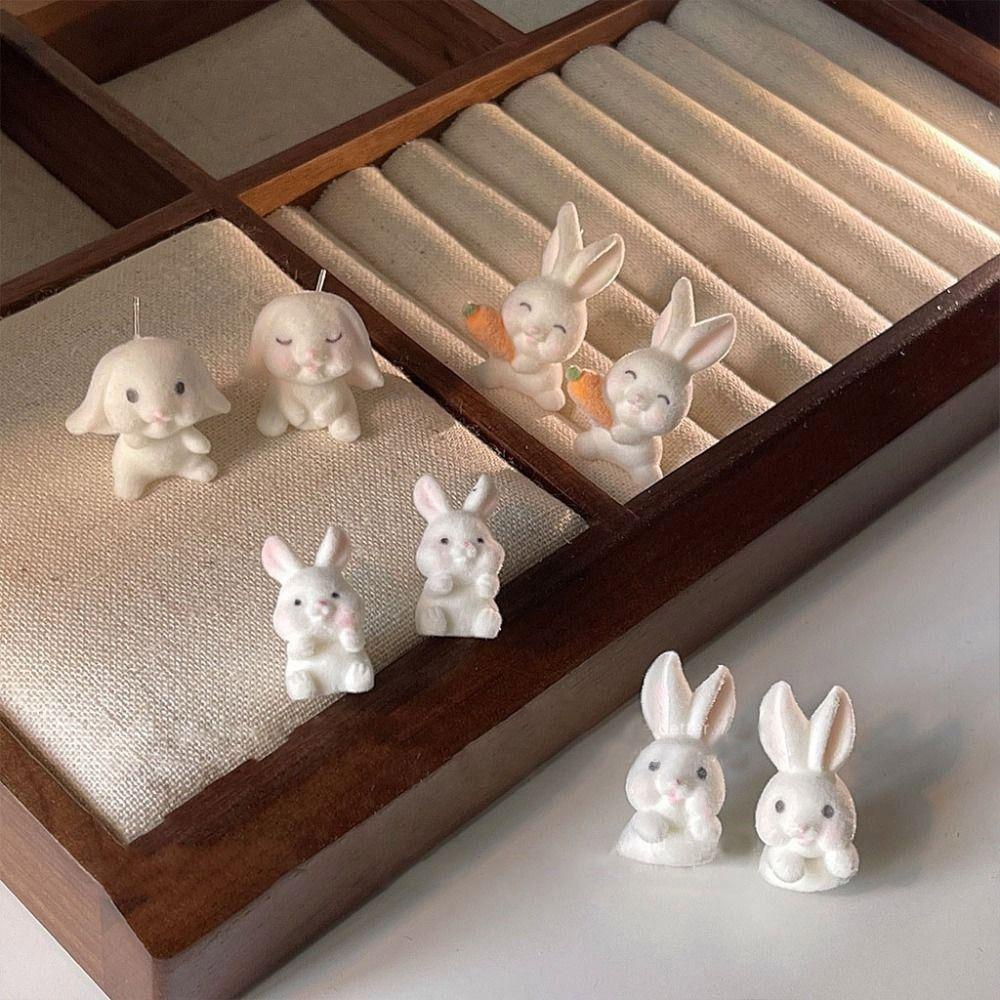 Bông Tai Hình Thỏ Bằng Nhựa Resin Dễ Thương Phong Cách Nhật Hàn