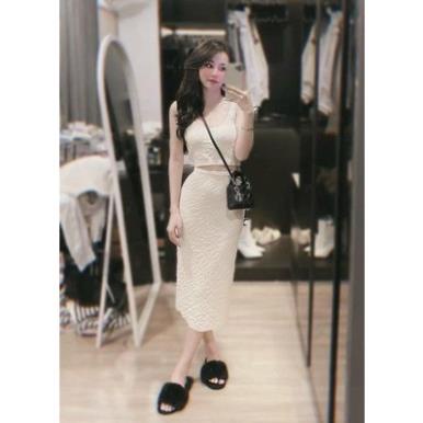 Sét áo 3 lỗ thêu nổi chân váy dài xinh FFF