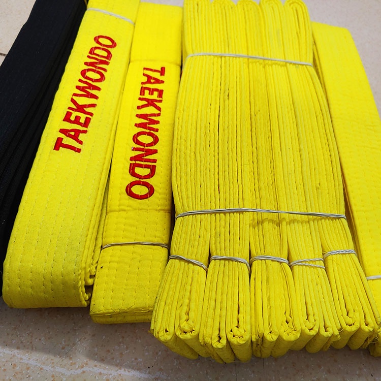 Đai võ phục Taekwondo giá rẻ chuyên dùng cho võ thuật phong trào + nghiệp dư