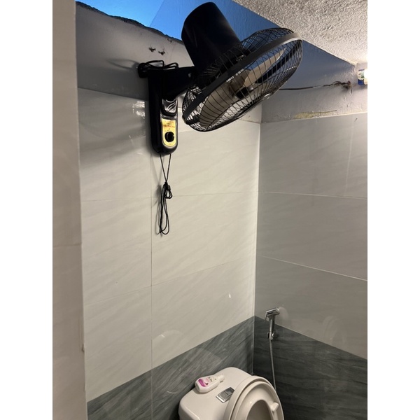 Quạt Treo Tường Điện Cơ Hải Phòng sải cánh 300mm Chính Hãng bảo hành 1 năm