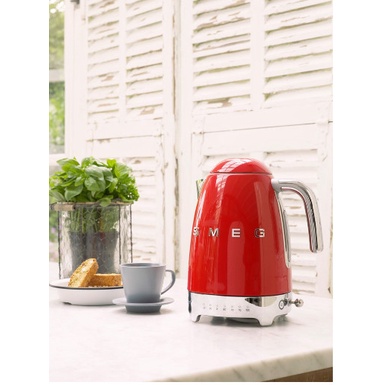 Ấm đun nước siêu tốc SMEG KLF04RDEU RED ( có điều chỉnh nhiệt)