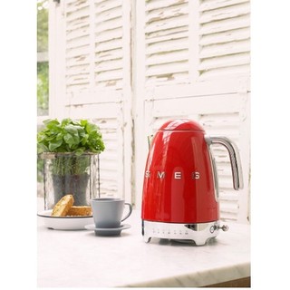 Ấm đun nước siêu tốc smeg klf04rdeu red