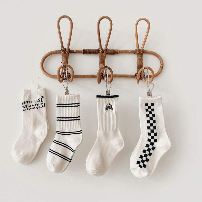 Tất trắng cao cổ cho bé chất liệu cotton cho bé từ 1 đến 3 tuổi