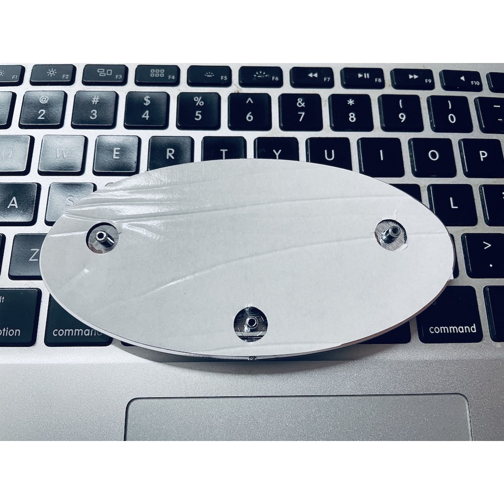 1 Logo chữ KIA mới kích thước 13 x 6,5 cm