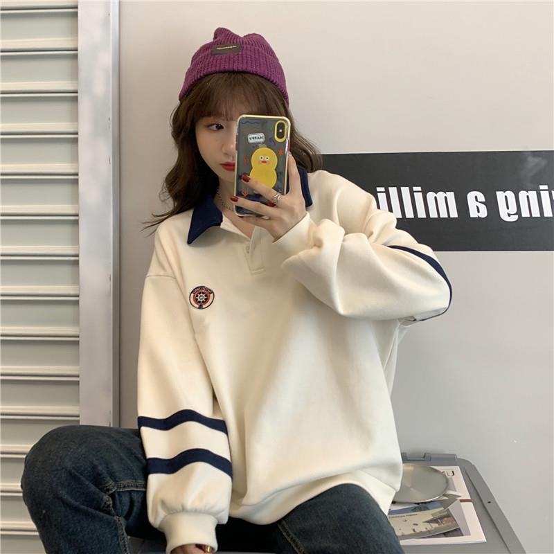 Áo Hoodie Lông Dày Dặn Cổ Bẻ Dáng Rộng In Họa Tiết Phối Nút Thời Trang Hàn Quốc