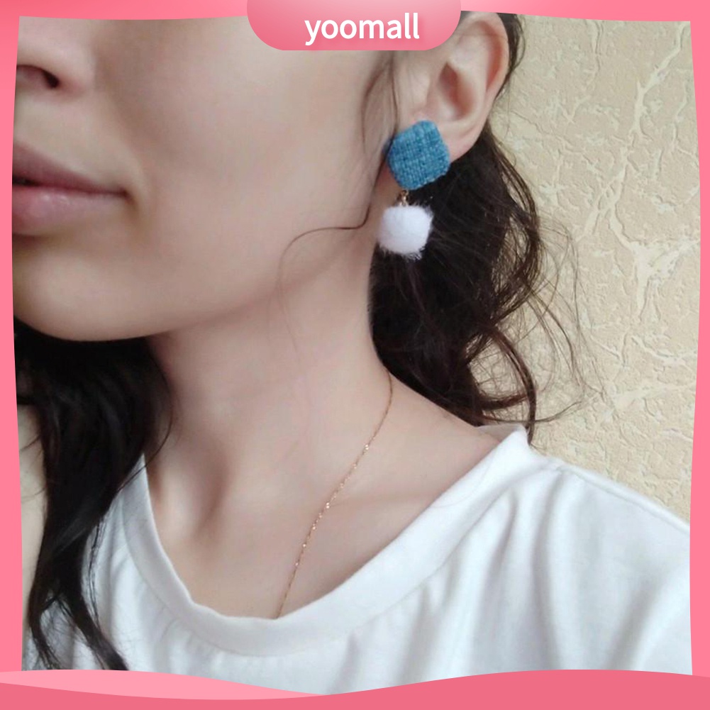 Khuyên Tai Dáng Dài Gắn Bông Pompom Thời Trang Cho Nữ