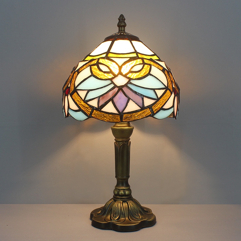 Đèn Để Bàn Mặt Kính Họa Tiết Mosaic Độc Đáo Phong Cách Vintage