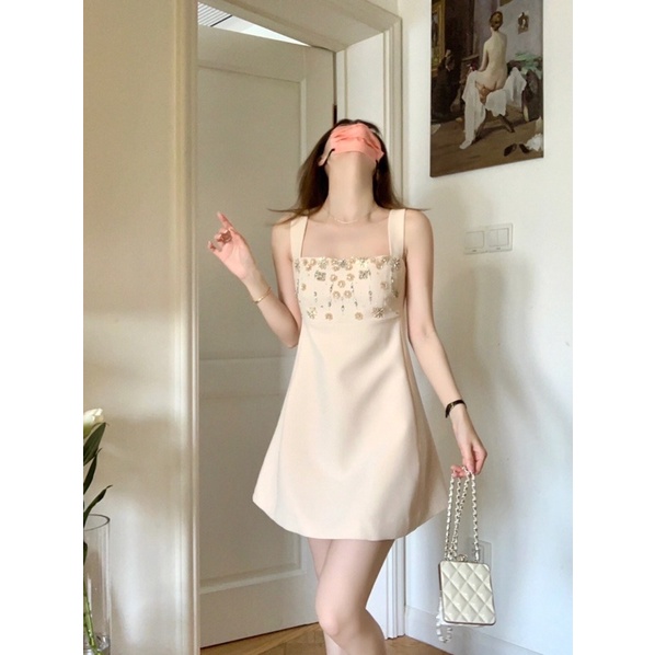 đầm ngắn chữ A đính đá hoa qccc
