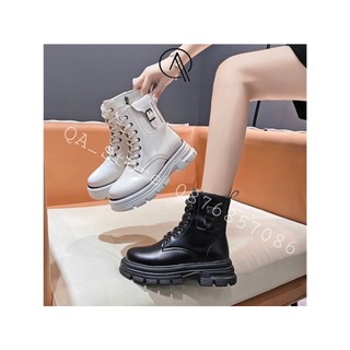 Boot nữ cổ cao kéo khóa kèm đai cá tính
