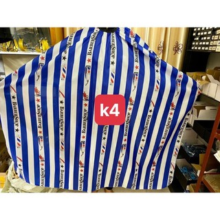 Khăn choàng cắt tóc barber shop trắng sọc xanh, áo choàng cắt tóc nam khổ lớn 160 x 140cm.