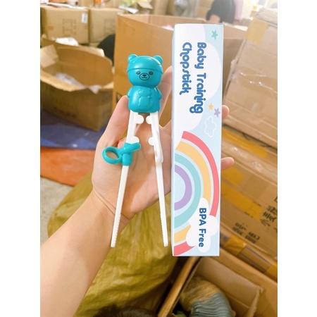 Đũa tập gắp, Đũa tập ăn cho bé hình gấu dễ thương có hộp đựng