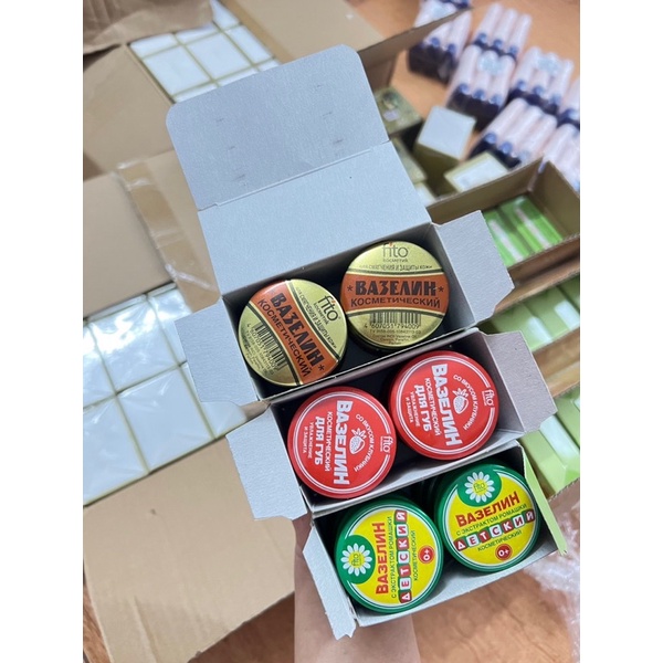 Sáp nẻ Vaseline hộp sắt