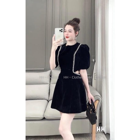 Váy nhung màu đen 2 lớp đính đá tỏa sáng khoét xẻ nhẹ eo tay bồng cổ tròn dáng chữ A chất nhung dày dặn sáng chảnh sẵn