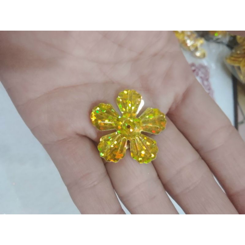 50g hoa mai đá pha lê 6 cánh làm cây cành vàng lá ngọc