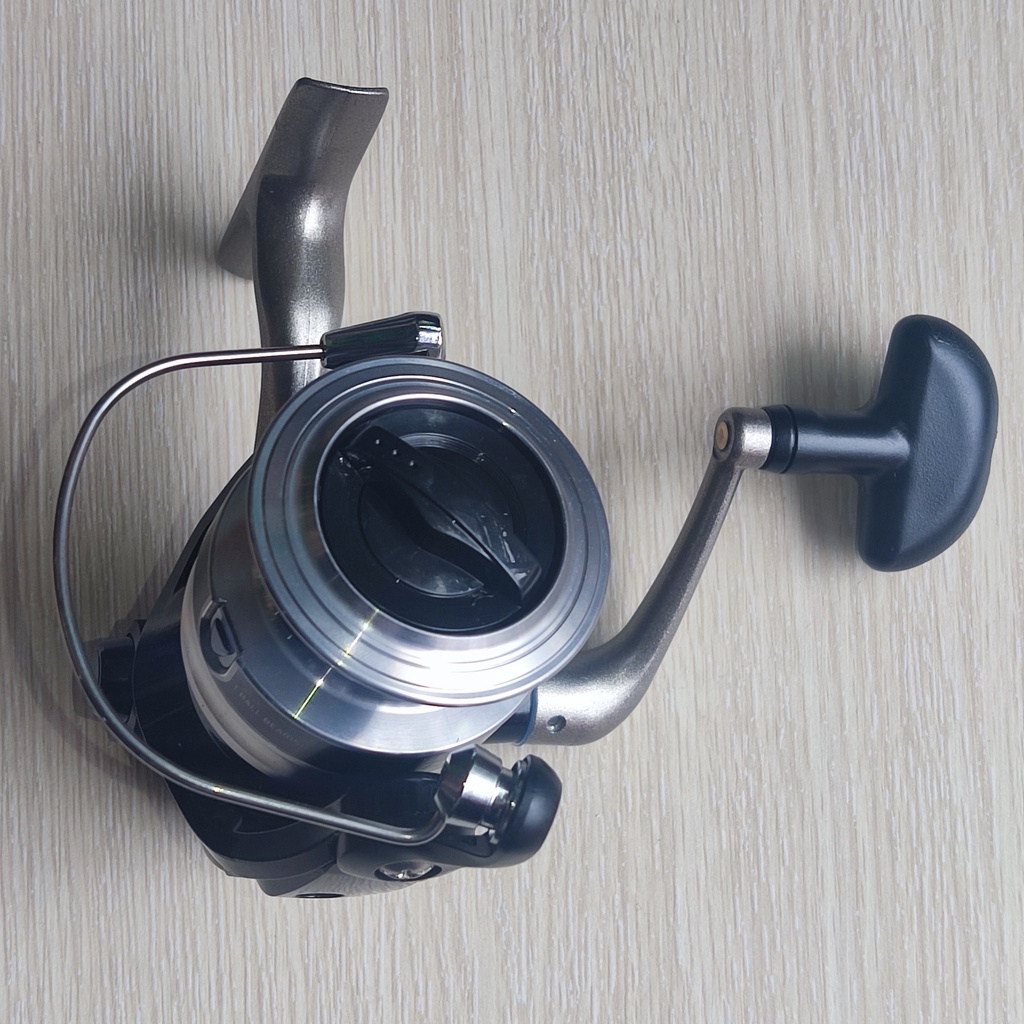 Máy câu đứng DAIWA STRIKEFORCE 2500-B