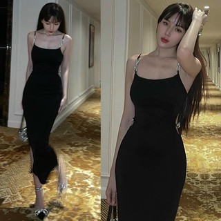 Đầm body hai dây khoét eo