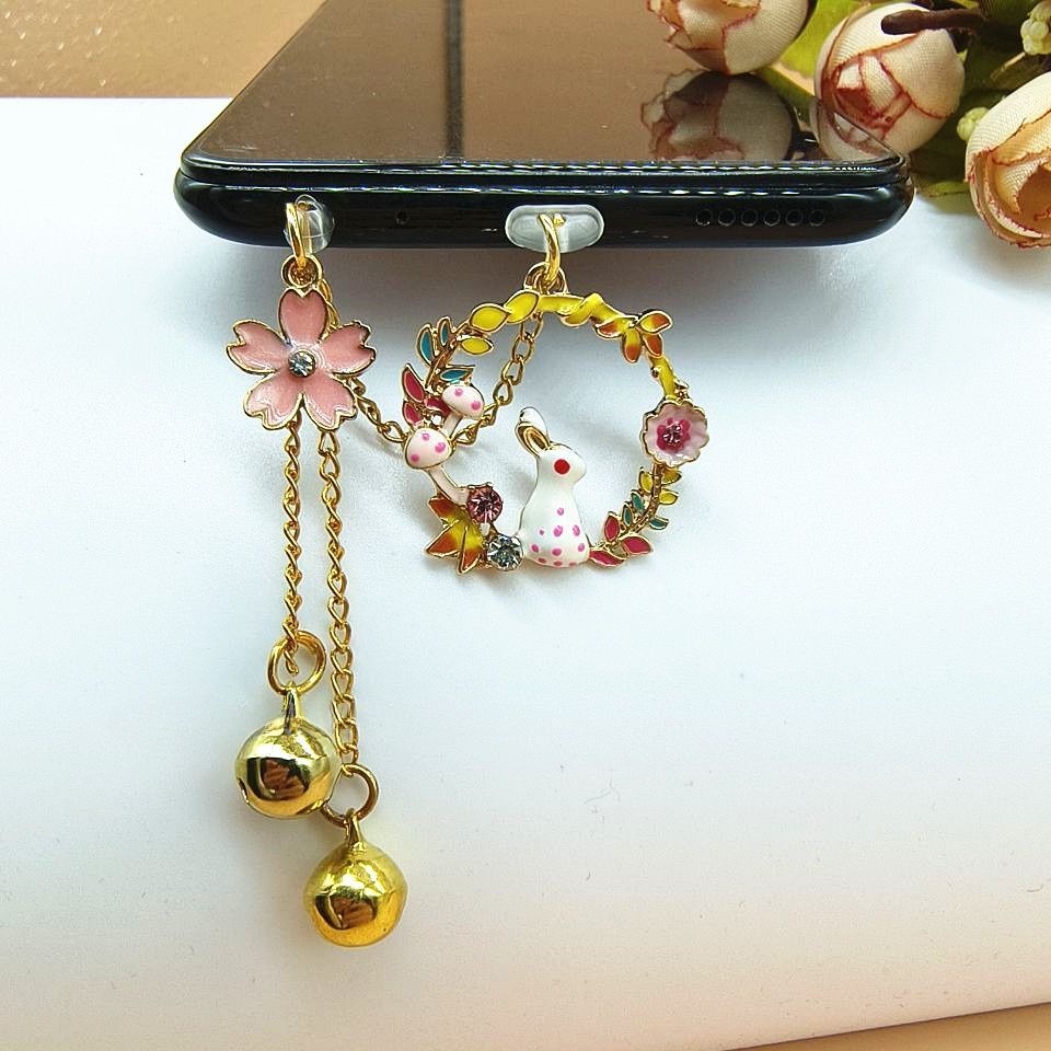 Phụ Kiện Gắn Chống Bụi Cho Cổng Sạc Điện Thoại Di Động Hình Thỏ Hoạt Hình