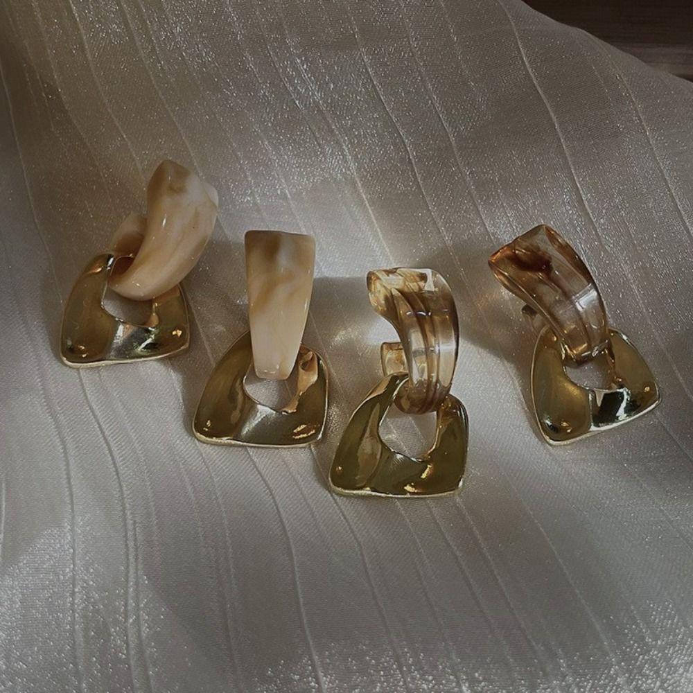 Khuyên Tai Hình Học Acrylic Màu Hổ Phách Phong Cách Vintage Thanh Lịch
