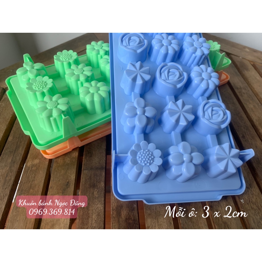 Khuôn làm đá các mẫu hoa lá đa dạng. An toàn thực phẩm cho rau câu, pudding, bánh bò. Kích thước ghi trên hình ảnh.