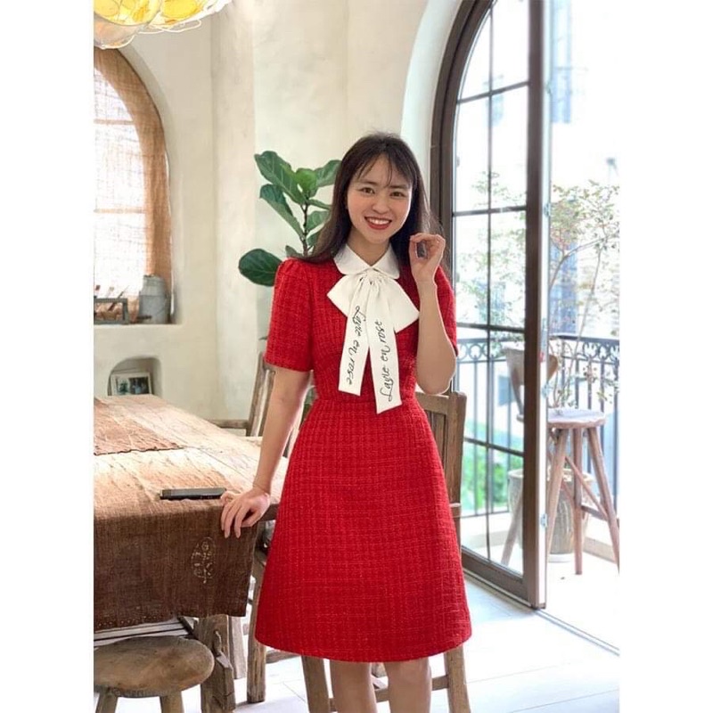 váy dạ đỏ cổ nơ