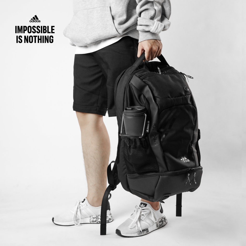 Balo có ngăn để giày riêng, ngăn chống sốc đựng laptop 15inch 16 inch 17 inch. Chống thấm nước