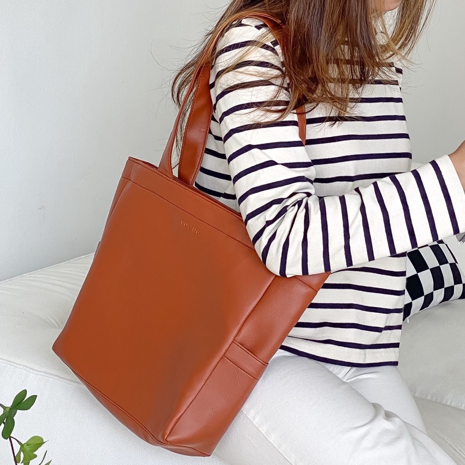 Túi xách Vuông Shop tote Gigi da mềm dễ dàng sử dụng đi làm