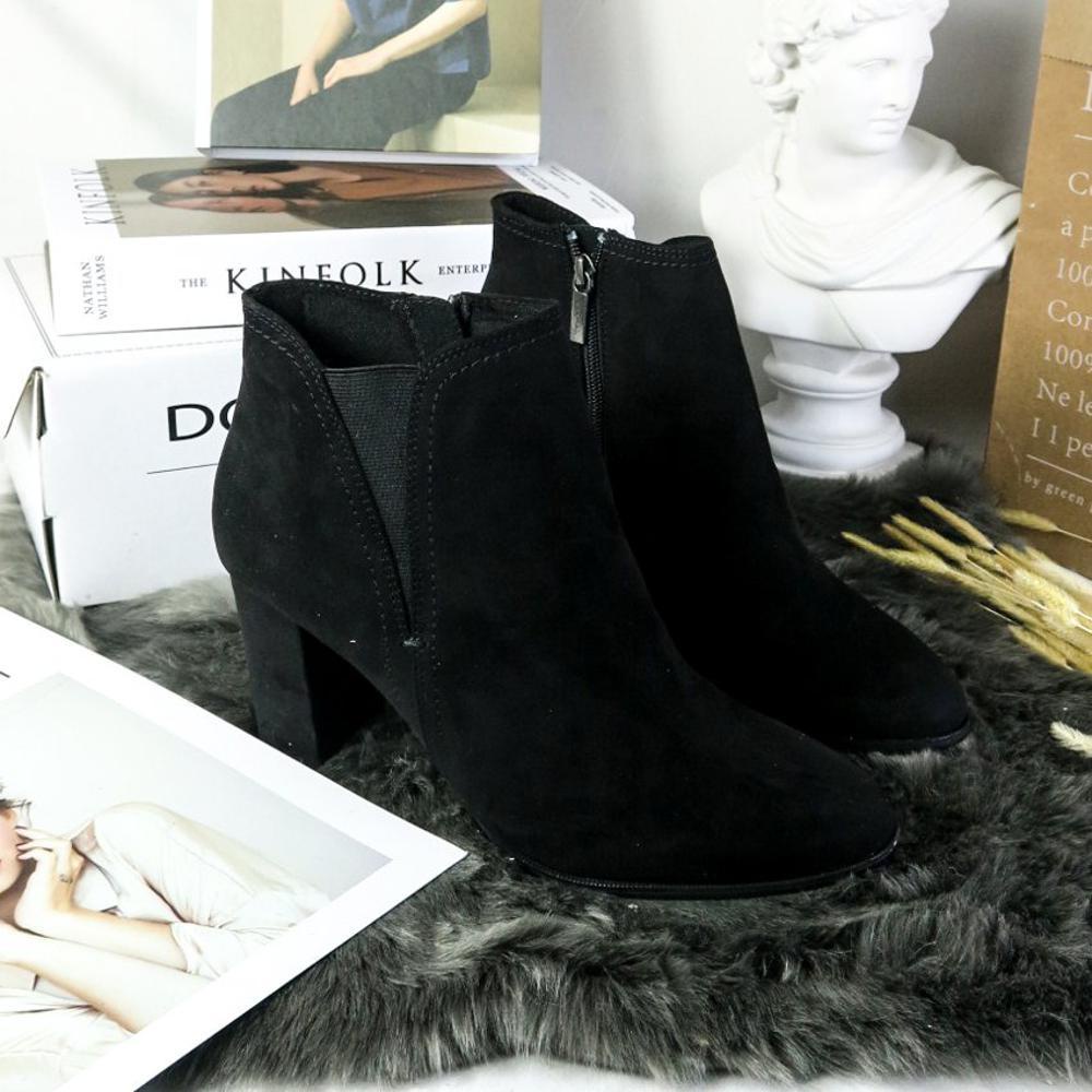 Boot đen lộn xuất dư Tamaris