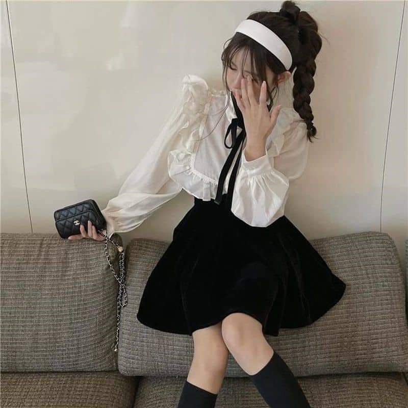 Set nữ ulzzang áo sơ mi viền bèo dài tay thắt nơ xinh xắn + váy hai dây vạt chéo đan dây ôm dáng girl crush