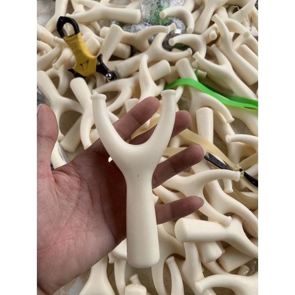 Ná cao su nhựa abs