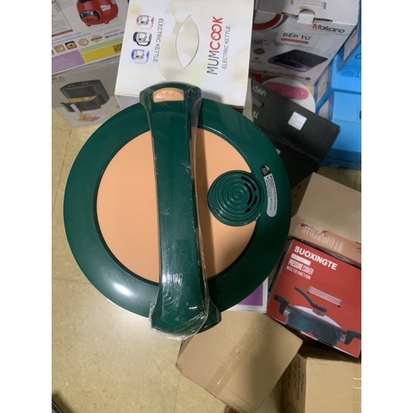 Nồi cơm điện CUCKOO 3D GK - 208  2.0 Lít. Lòng gang siêu dày dặn nấu cơm ngon.