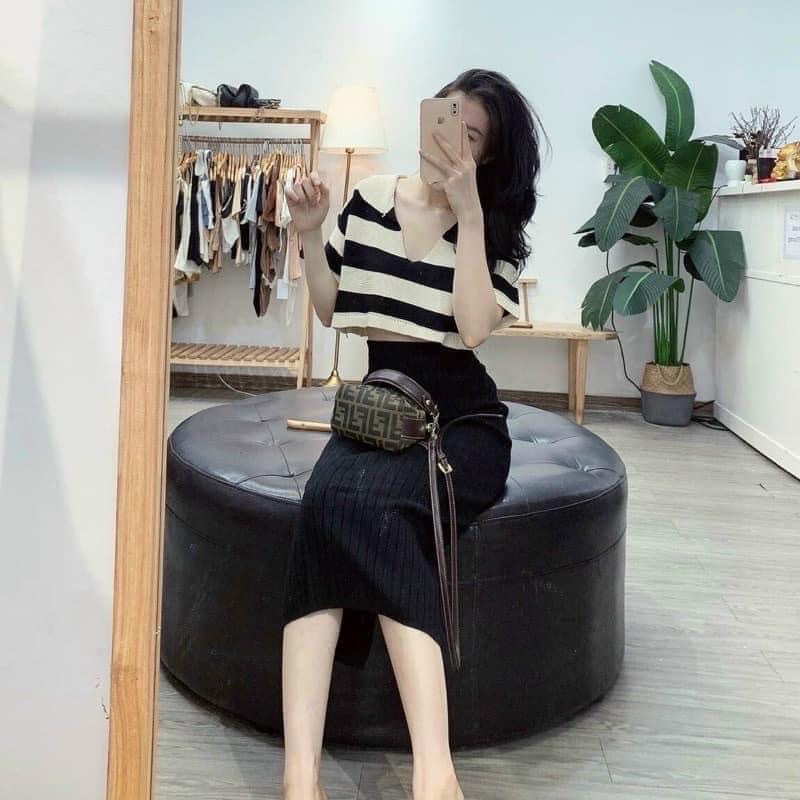 Chân váy len dáng dài xẻ tà