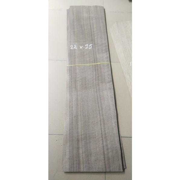 Ván lạng óc chó vân sọc QC 220* 950mm Giá 12.000đ/tấm