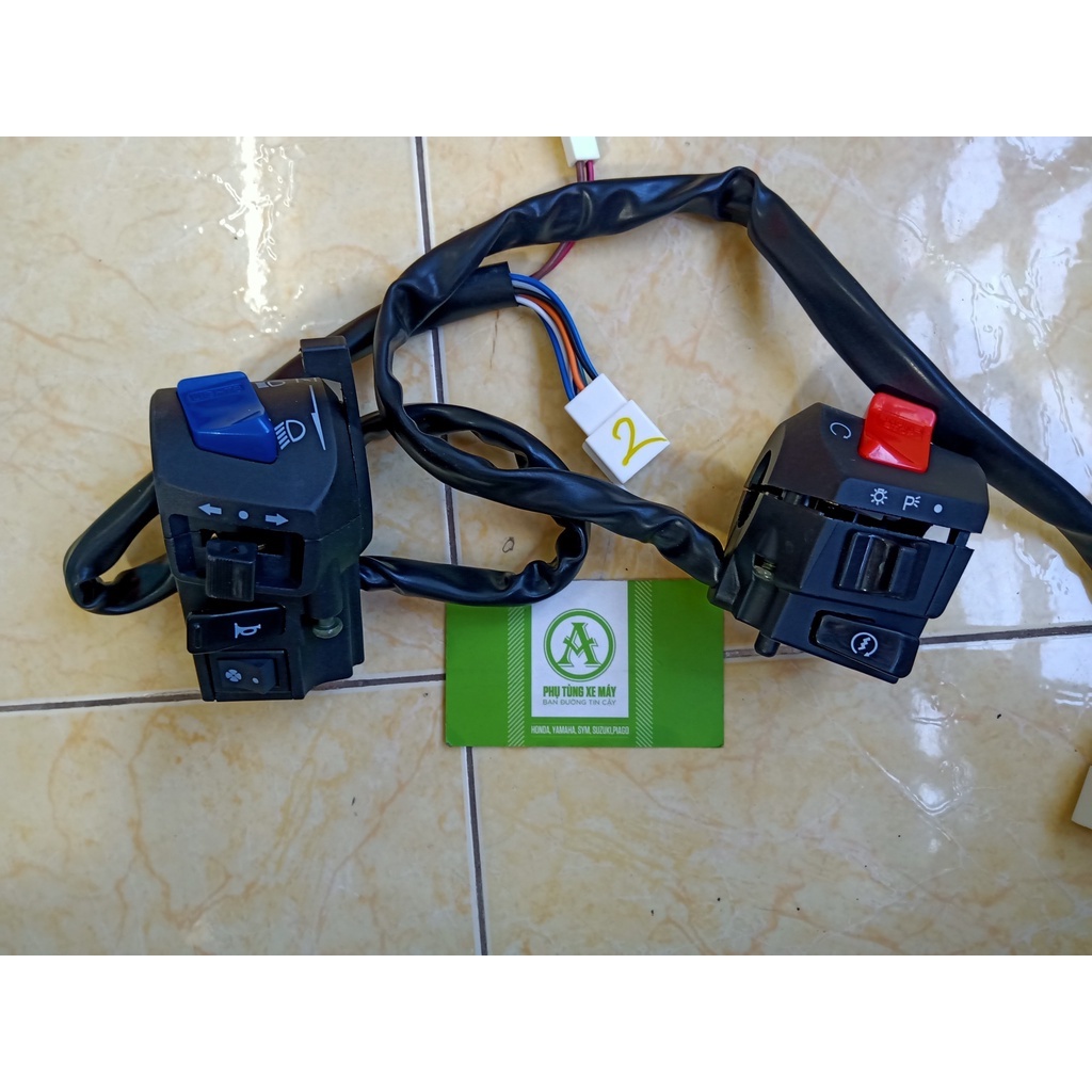 Cùm công tắc xe ba bánh
