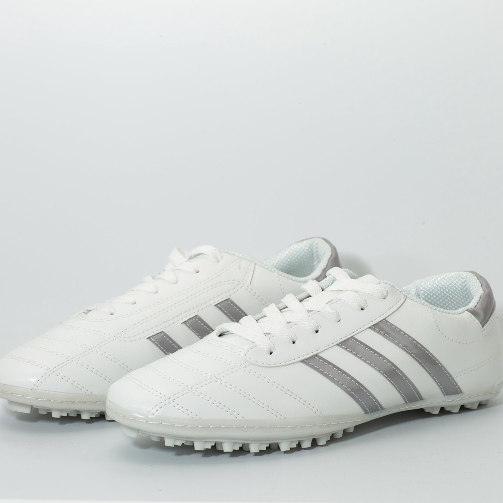 Giày Đá Bóng Ct3 Wika 3 Sọc Dùng Cho Sân Cỏ Nhân Tạo Khâu Toàn Bộ Đế Siêu Ôm Chân Chất Liệu Pu